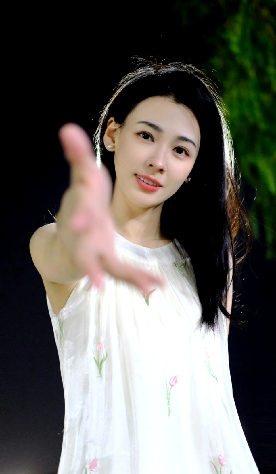 "青鸟"丁笑滢《在暴雪时分》中,摇身一变成高冷御姐林霖_腾讯新闻