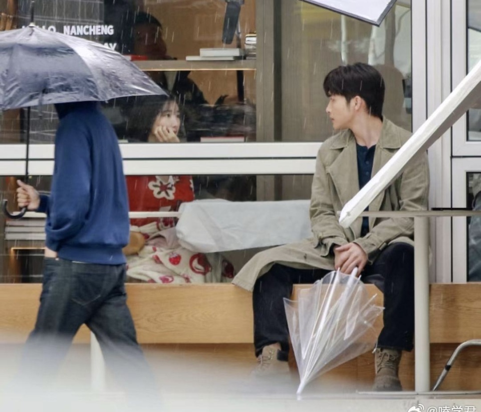 张彬彬新剧拍摄现场,状态不佳,颜值下滑,还曾被女主粉丝嫌弃_腾讯新闻