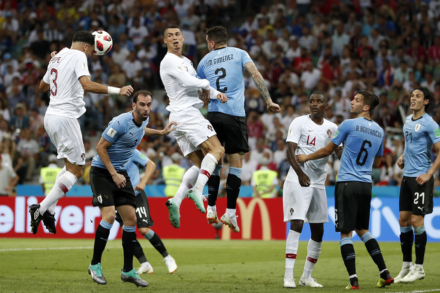葡萄牙VS乌拉圭前瞻：复仇战！C罗PK苏神，葡萄牙赢球出线英语情景对话