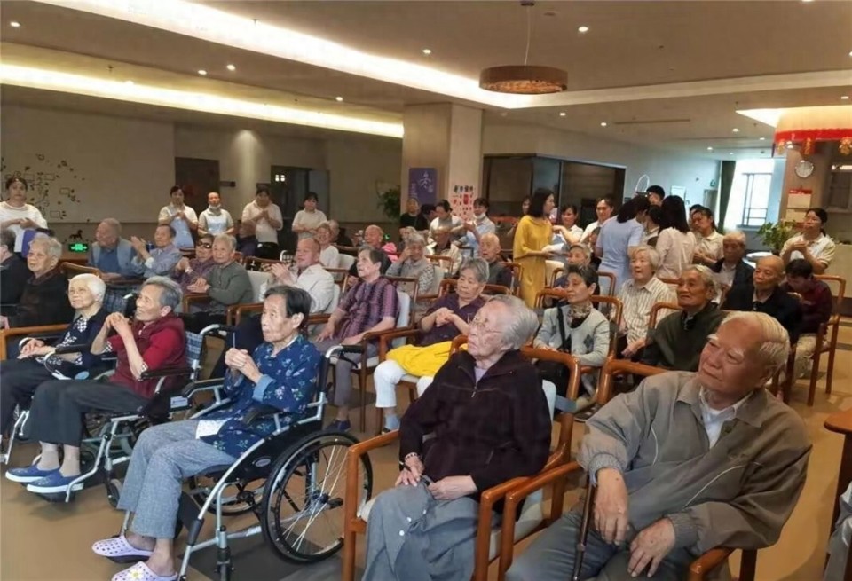 候鸟式养老并非全都是天堂，这两个关键，注意避开_腾讯新闻