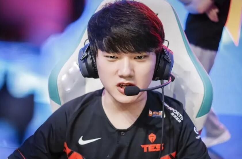 viper回归lck后接受采访,点评lpl赛区16位ad,只打不过一人