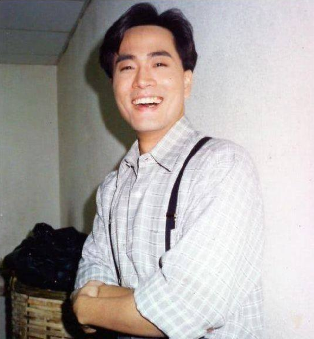 还记得"亚视一哥"陈庭威吗?曾红极一时,他为何失恋后一直单身