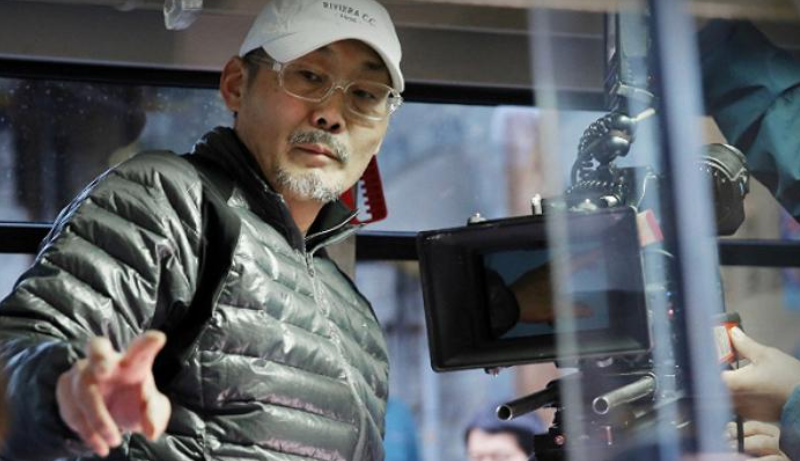 《竹》的摄制组中担任场记,其代表作有《川岛芳子》《日光峡谷》