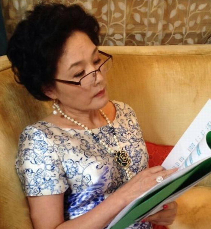 90年代走红的杨青:前夫是军人,女儿现在是知名演员