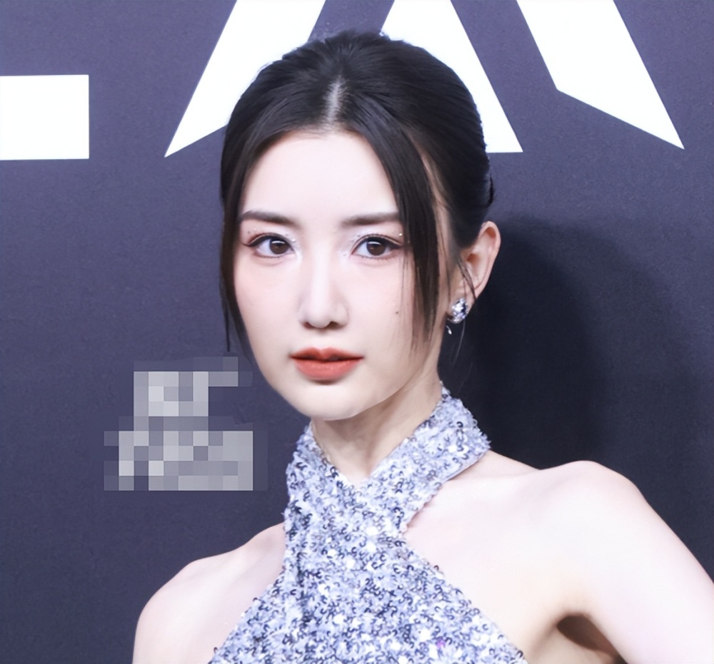 ����һ���GQʢ�� ���Ǵ�����Ϻ� GQ����ó���ɱ��ﵶ�����