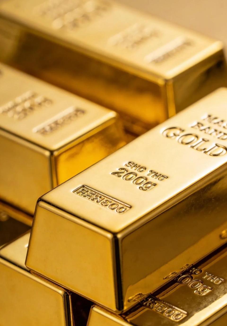 黄金的疯狂还在继续​！价格再创新高！一根吊坠一夜涨1.9万元-腾讯新闻