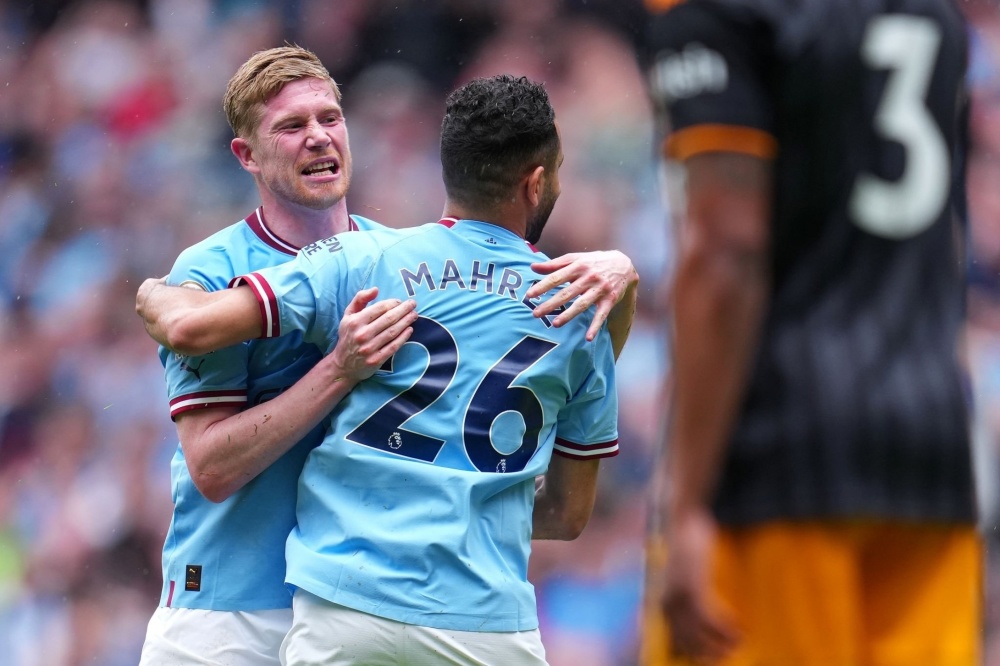 英超曼城21利兹联豪取10连胜京多安梅开二度哈兰德2中门框