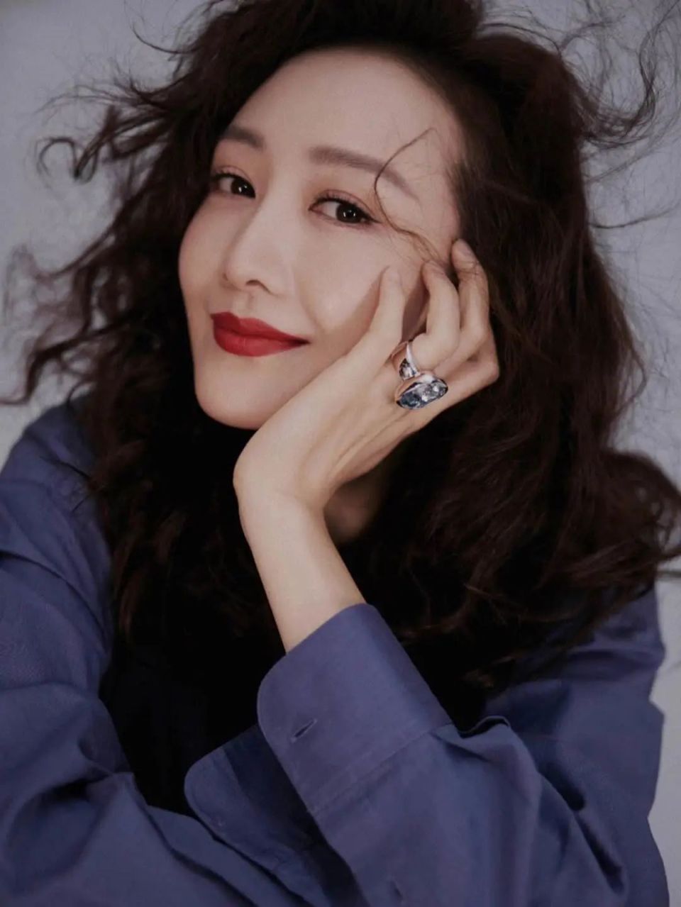 王鸥被质疑怀孕,评论区没有祝福且一言难尽,成了演艺道路上的悲哀