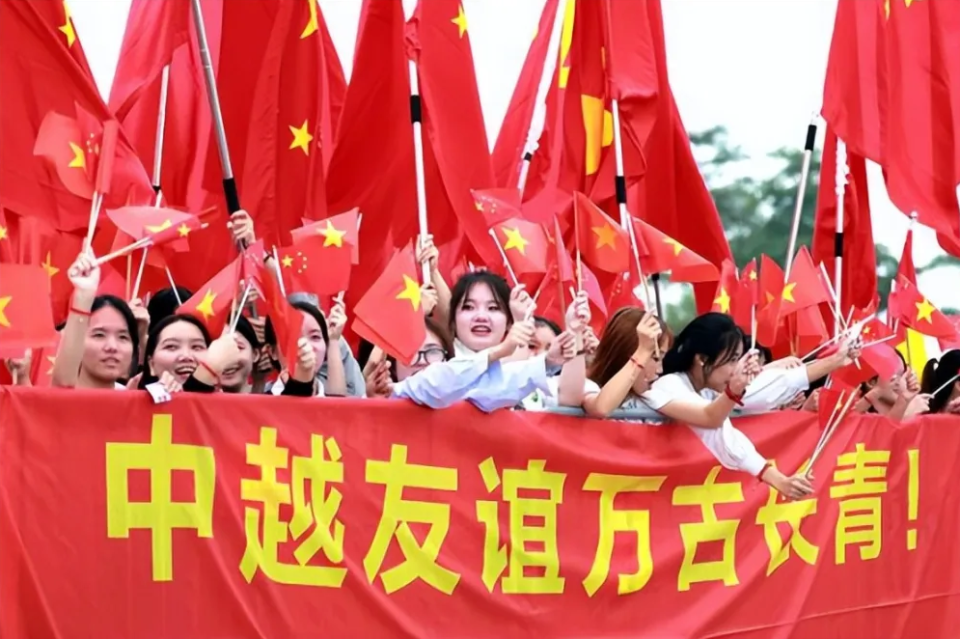 越南高层接连访华,获中方高规格接待_腾讯新闻