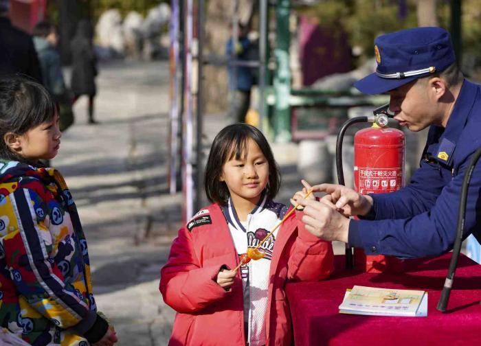 圖記｜北京西城消防守護煙火氣，護航“中國年” - 