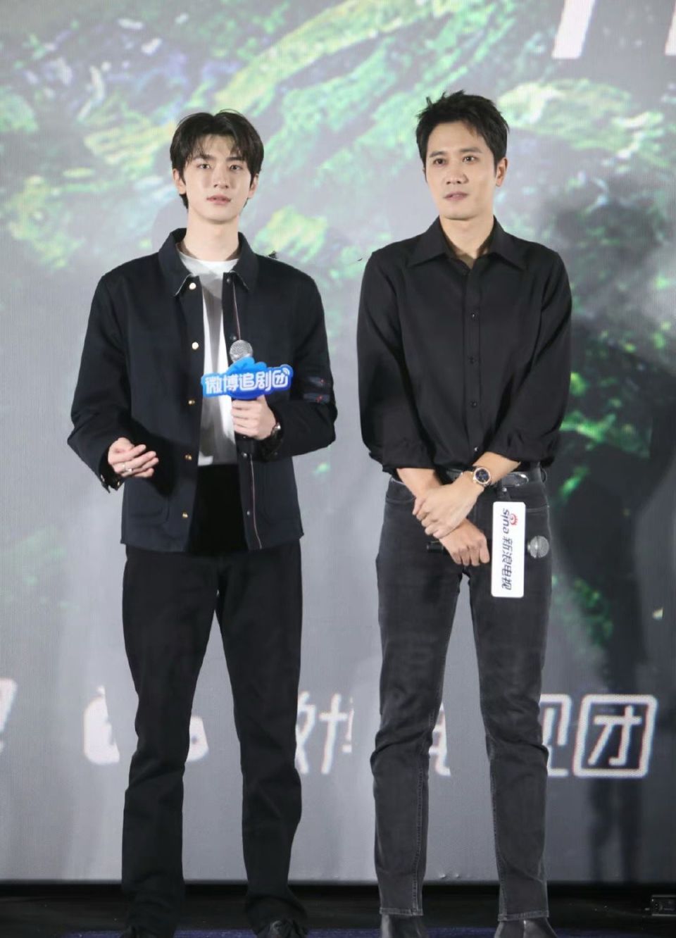 与刘亦菲演兄妹的佟大为,身材保养的不错,没有中年发福的迹象,但脸看