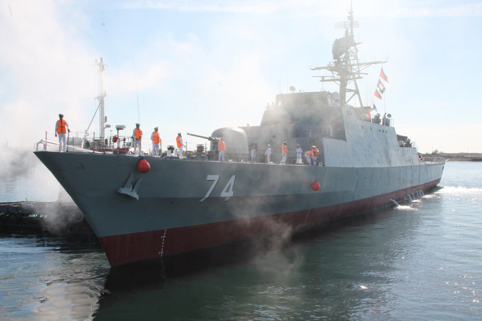 伊朗将其归类为驱逐舰,属于穆吉级,是伊朗国产现代化军舰