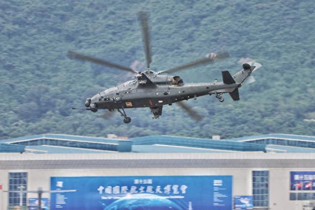 “旗舰版”直-10亮相，顶级配置堪称豪华，性能已达中型武直巅峰_腾讯新闻