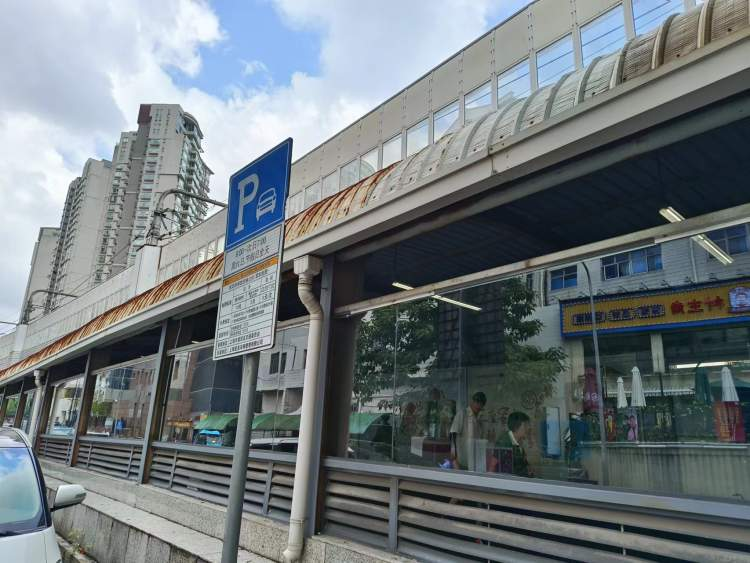 宜山路站换乘通道改造后"通往地下",镇坪路站也在改造!