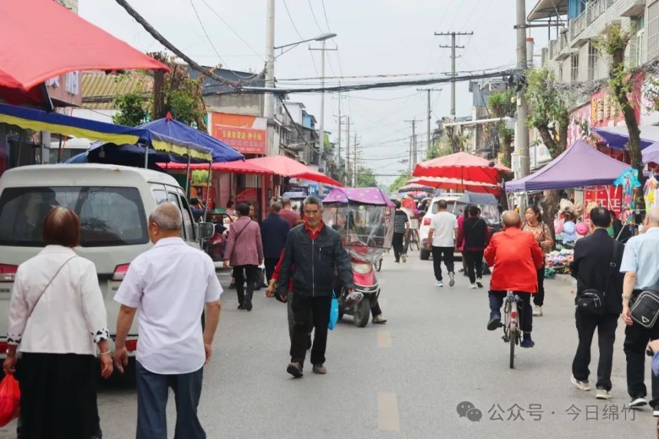 99 传统民俗文化活动1"圣母会"农历三月十八,玉泉镇将迎来一年一度
