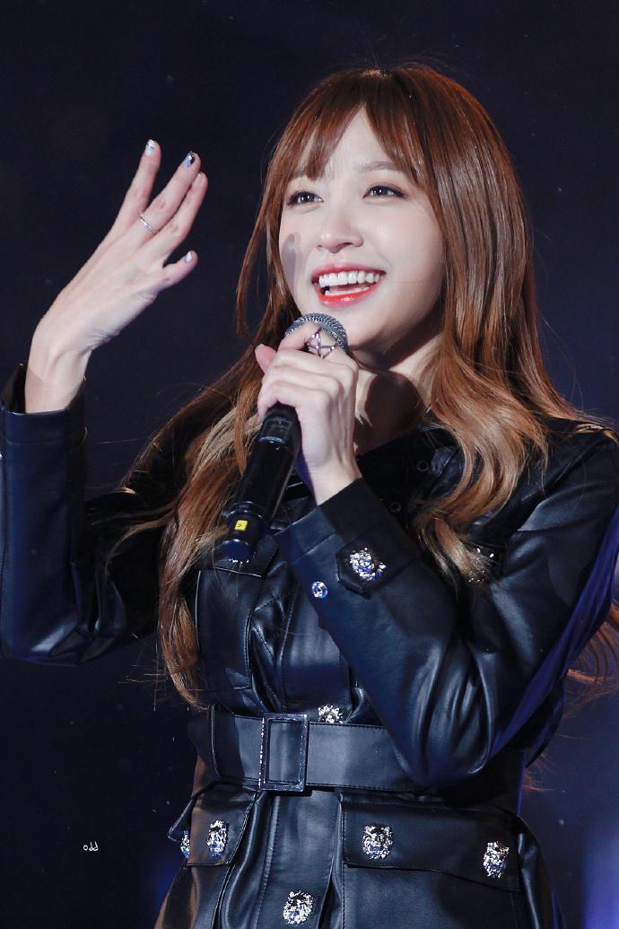 韩国知名女星透露当女爱豆时身高168厘米体重50公斤