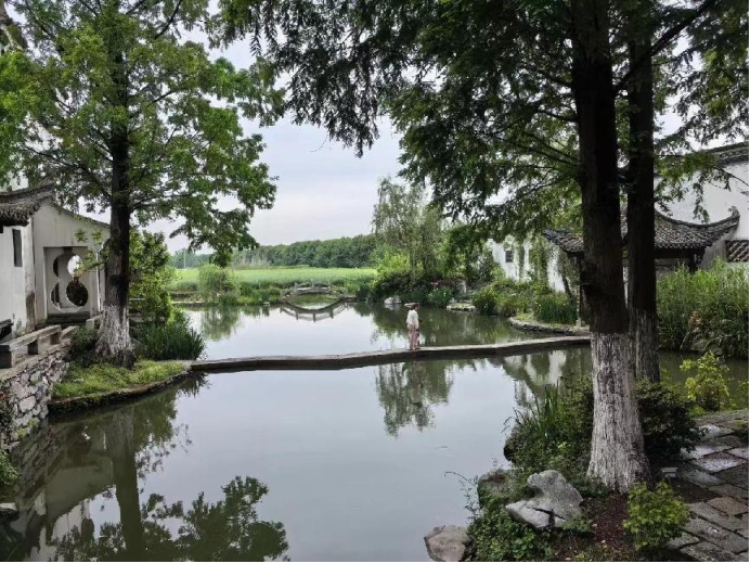 铜陵漫园位于被住建部评为全国首批宜居村庄的安徽铜陵义安区西联镇犁