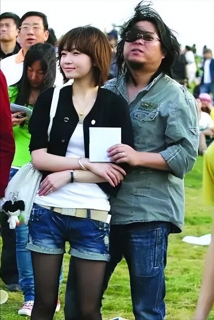 汪峰交新女友:"油腻大叔"为啥总能吸引美女?有钱不是唯一优势