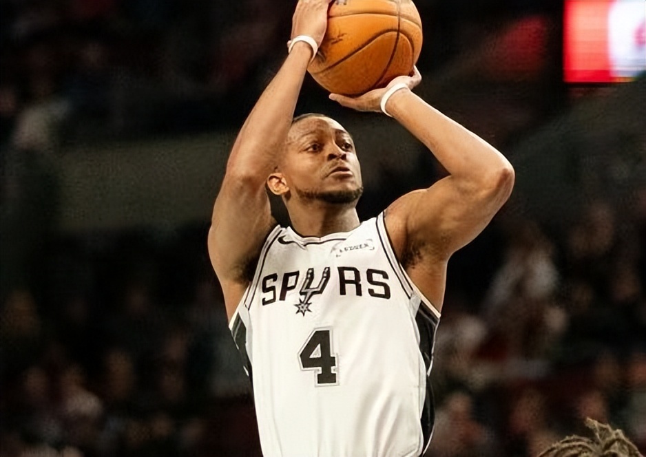 文班27分11板7帽！帶隊19分逆轉奪賽點，克林根被打到棄用，楊瀚森上場 - 