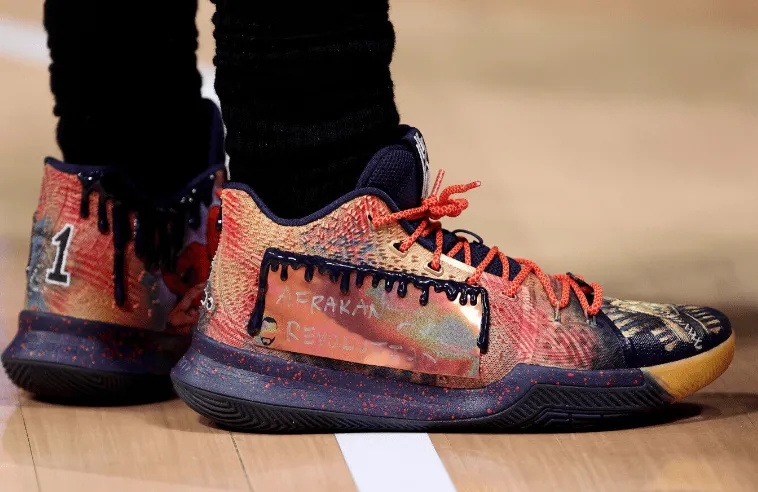 欧文正式签约安踏,外国球迷怎么说?-腾讯新闻