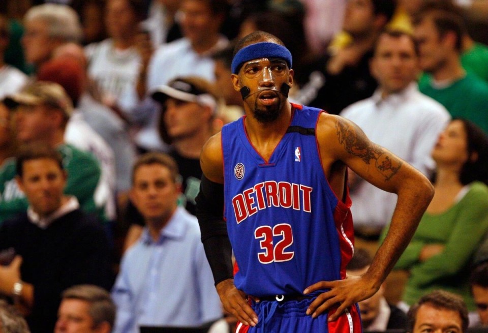 曾被乔丹羞辱,却在总决赛累垮科比,面具侠汉密尔顿后来去哪了?