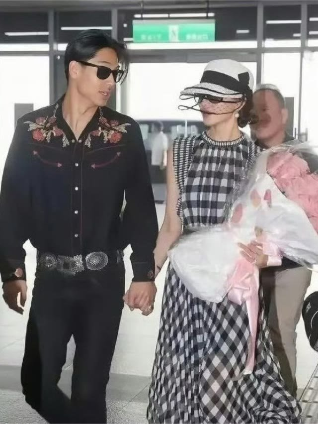 《披哥4》网传名单:李佳琦,林志玲老公很意外,秀人承包弟弟组