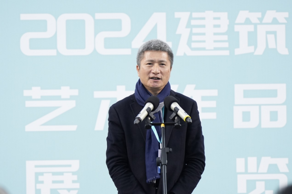 “风自海上——2024建筑艺术作品展览”呈现近年国内近百位优秀建筑家的创作成果_腾讯新闻