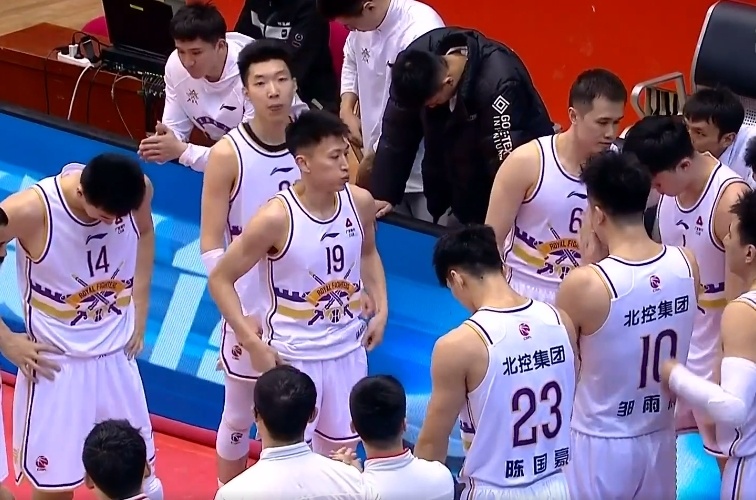 26分惨败!北控又掉链子,3连败无缘提前锁定季后赛,先发5虎迷失_腾讯新