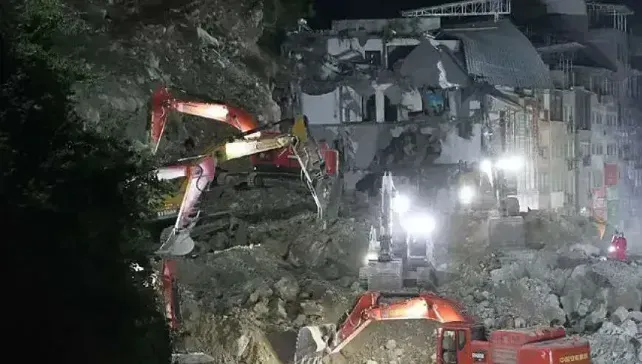 重庆彭水山体崩塌累计新搜寻确认出30名遇难者