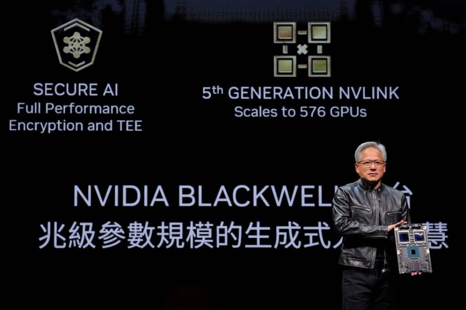 英伟达对大陆特供版GPU，因美国的芯片限制措施面临不确定性_腾讯新闻
