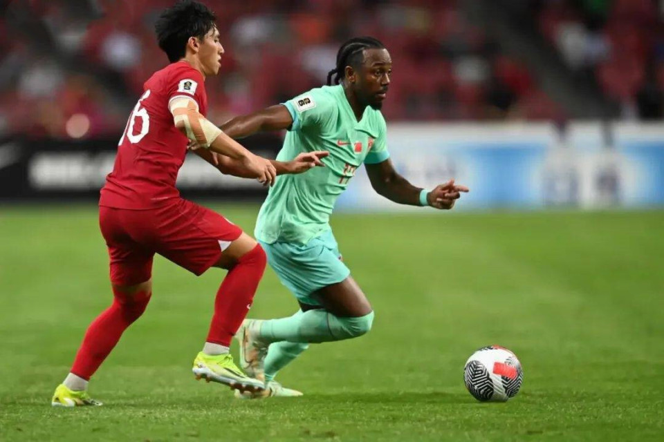 心理医生抓紧安排张琳芃给妻子的信息道出中国男足队员的无奈