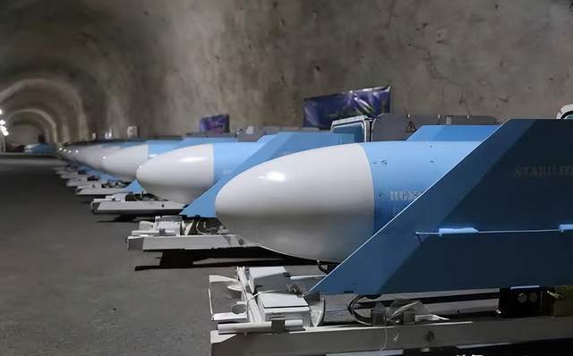 ���ʷ�������ľ�Ⱥ�Ͽ�����շ���������