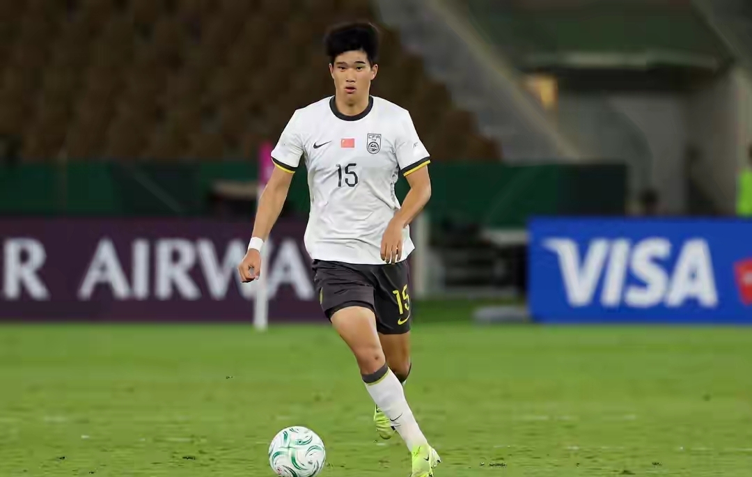 彭嘯遭瘋搶！山東泰山很緊張，北京國安眼饞，上海海港曾報價1000萬 - 