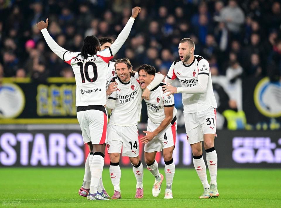 浅谈意甲：米兰客平亚特兰大距榜首3分，里奇斩获处子球，锋线隐忧该咋办？