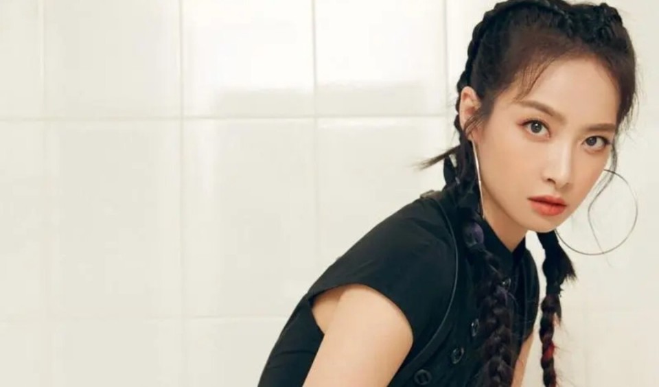 连系鞋带也会引发舆论,感情更是风波,但宋茜演技却溅不起水花