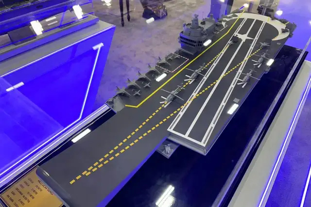 ���Ĳ����������亣��������300�׺�ĸ