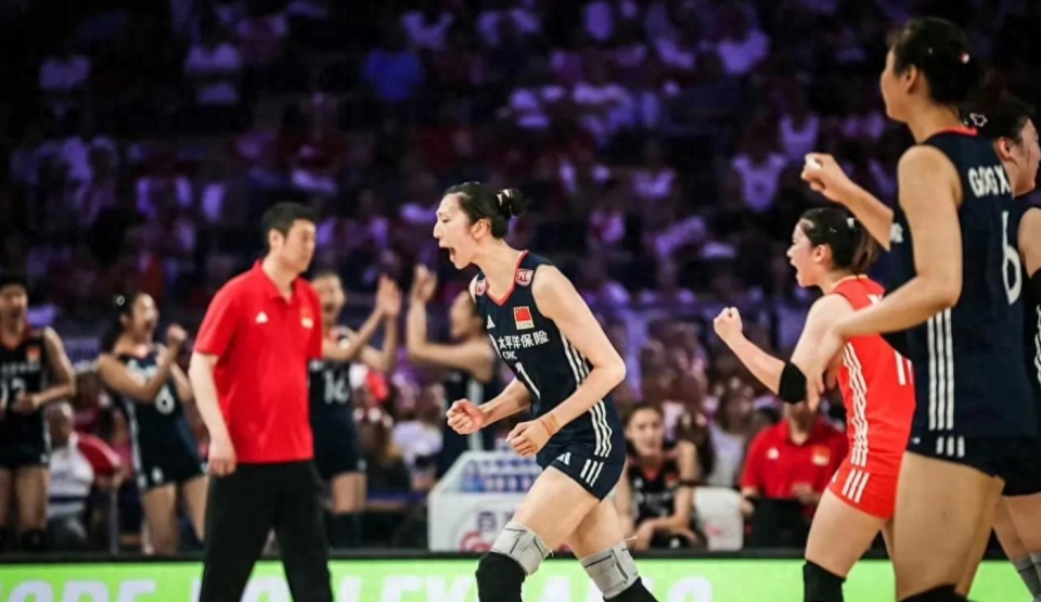 中国女排22岁重炮横空出世，3场没打仍力压群芳成得分王！上周期埋没太可惜！