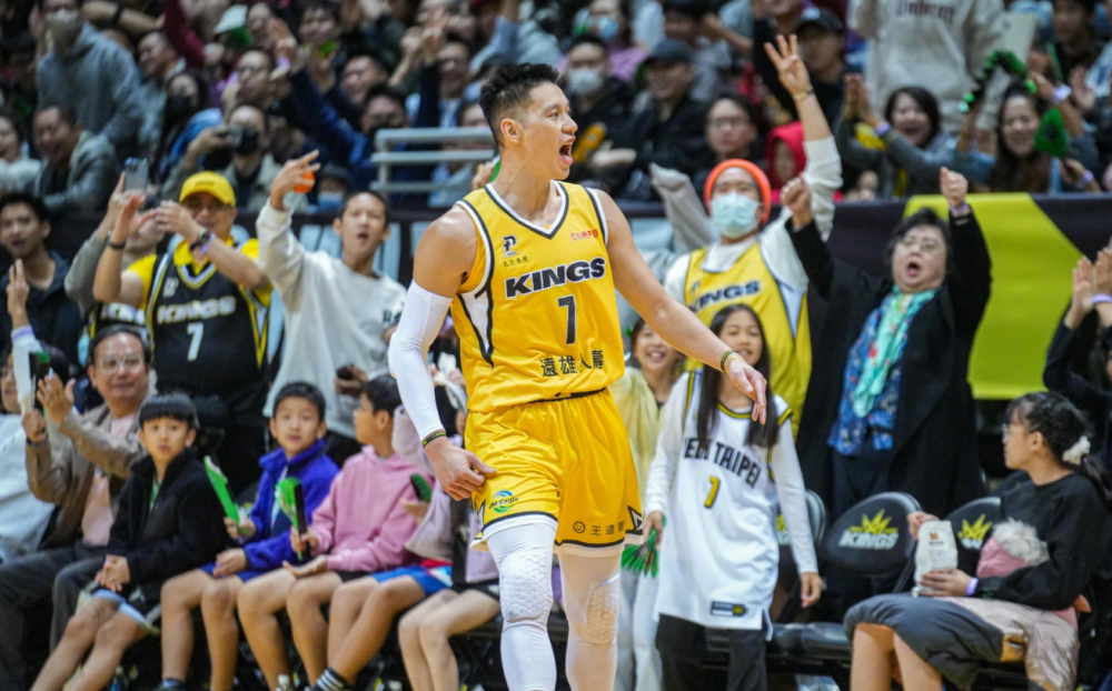 林书豪43832单节22分创多项纪录cba当初放弃他太可惜了