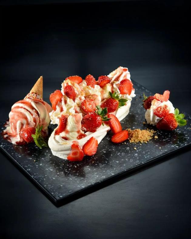 以色列餐厅出了个马桶装巧克力冰激凌,这吃得下去嘛?