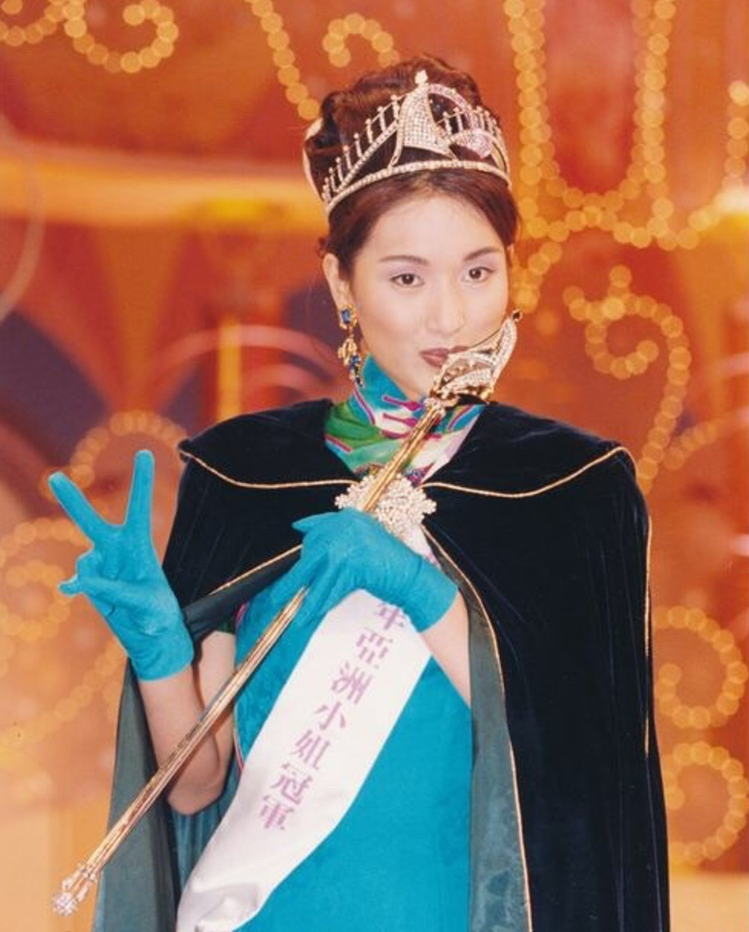 介入前"上海富商"周正毅婚姻,还被周正毅当时的太太毛玉萍当众扇耳光