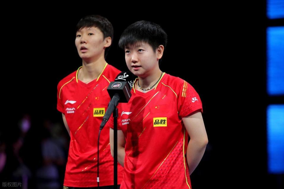 孙颖莎王曼昱齐“破万”，排名分新体系下首例，为何这周才出现？_腾讯新闻