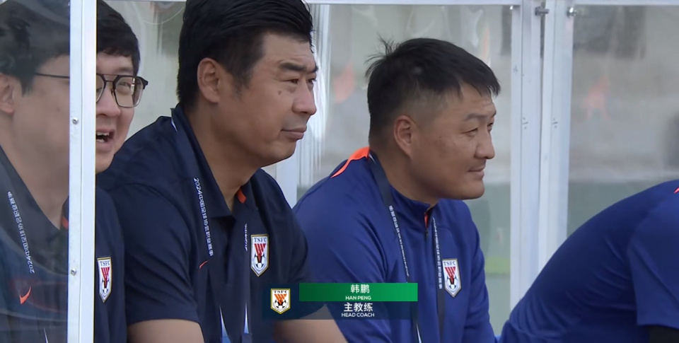 韩鹏执教经验少,泰山b队仅2将有潜力,梅州换帅如换刀 老崔不轻敌