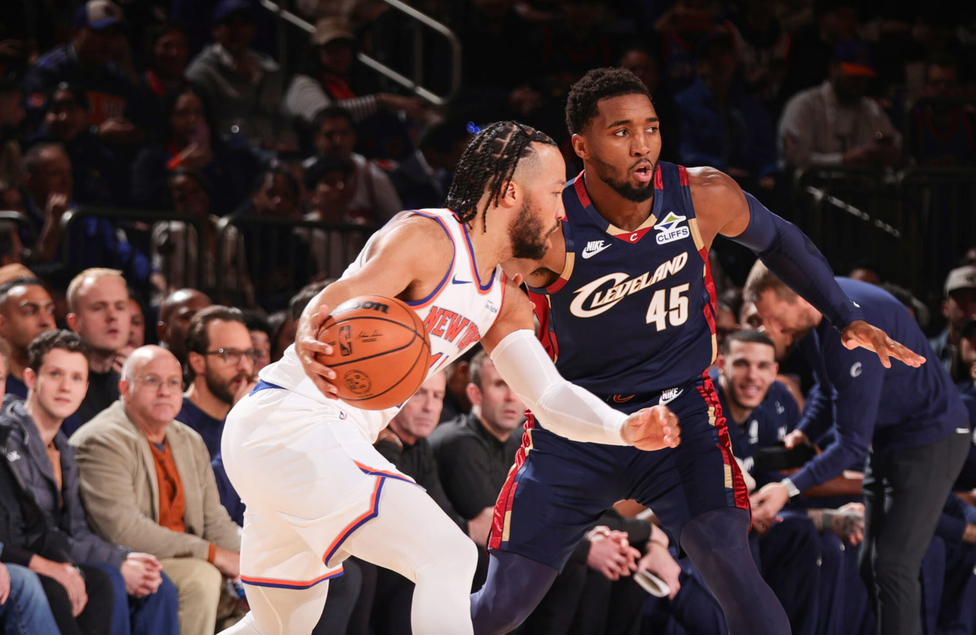 尼克斯17分逆轉騎士！布倫森34分+末節13分 米切爾34分丟超遠絕殺 - 