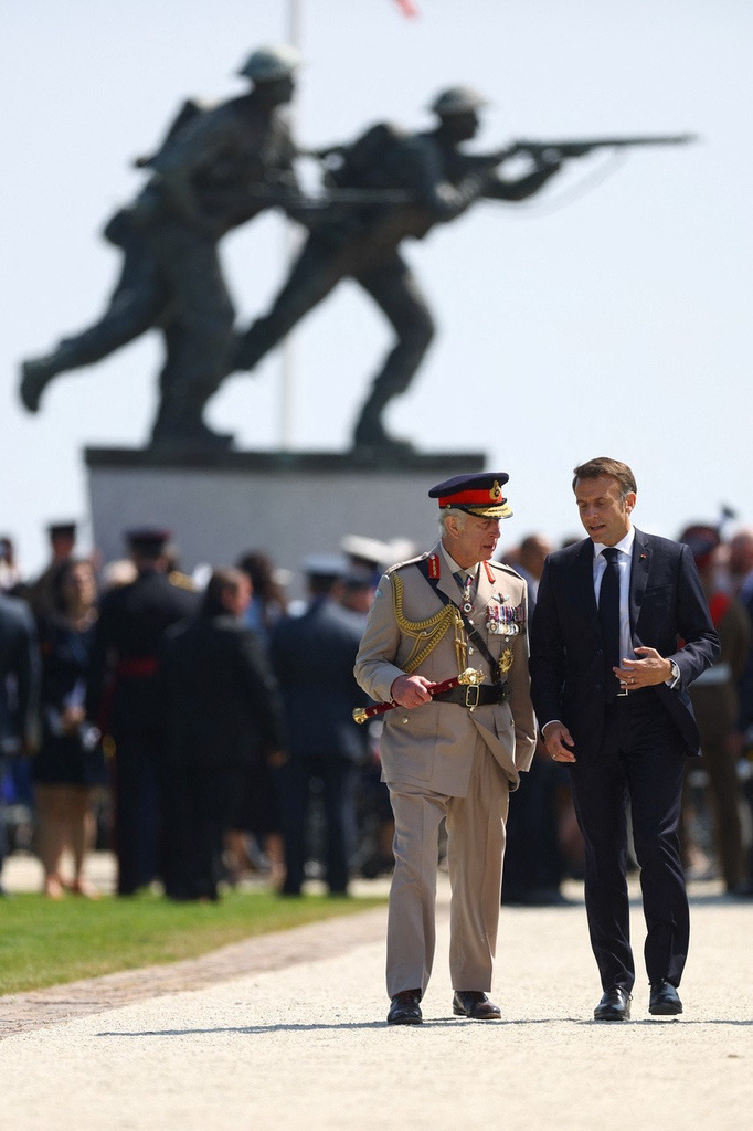 "白宫还宣称,美国和英国战胜了纳粹德国,美国精神永远胜利.