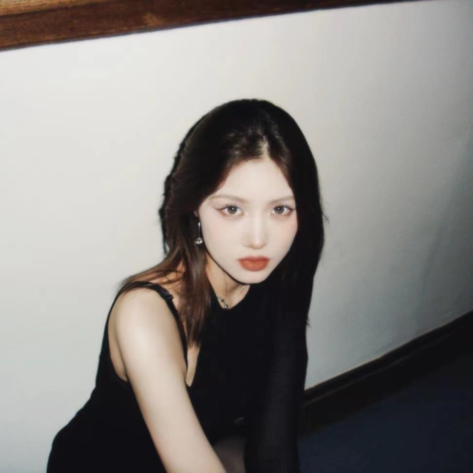 汪峰17岁长女小苹果近照曝光变化大,五官超精致,颜值不输章子怡_腾讯