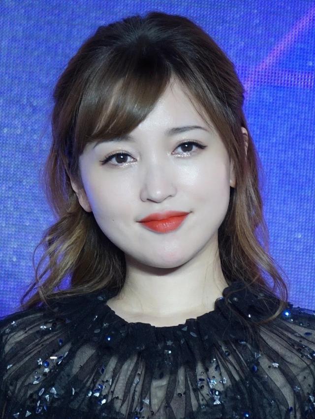 不老甜妹金莎恋爱十个月发福20斤最新图片胖得几乎认不出来