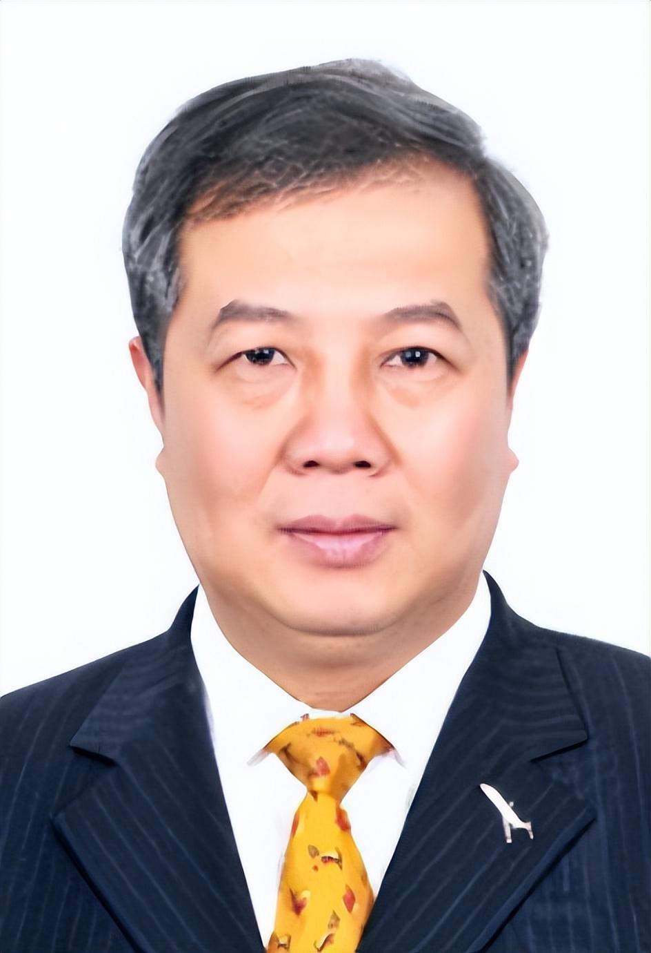 c919"新秀"首航成功!国产率60%是真是假?以后票价会很贵吗?_腾讯新闻