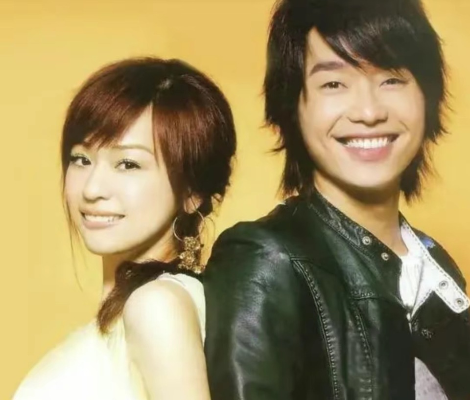 但姚元浩的前任女友隋棠则当众表示分手是因为第三者插足,暗指王心凌