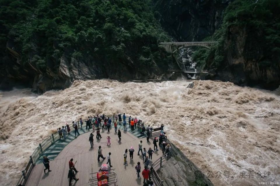 丽江虎跳峡之旅:揭秘千年传说,感受自然之美!