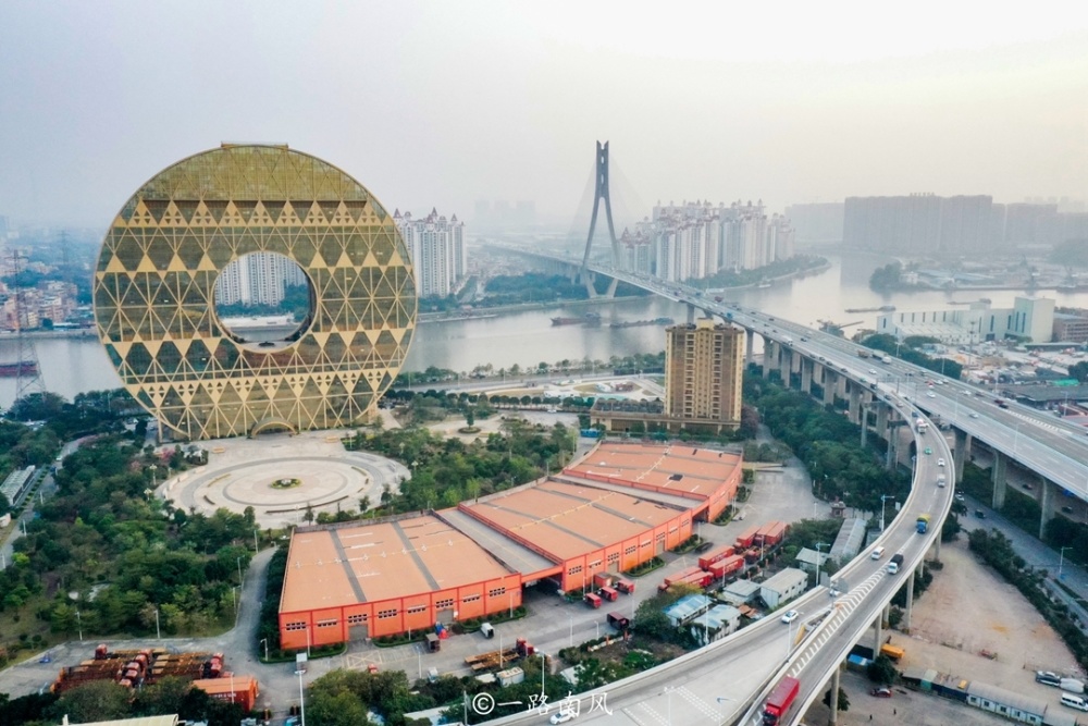 有人说广州圆其实不像大铜线,因为铜钱的形状是外圆内方,我查了一下